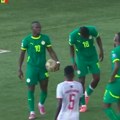 (VIDEO) Mane se za sve pita: Nećeš ti da izvedeš penal, nego on!