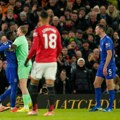Neverovatan crveni karton na "Old Trafordu"! VIDEO