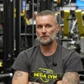 Epska fotografija naših legendi! Milan Gurović spasio čoveka iz zapaljenog automovila, pa se našao sa jednim od najvećih ikada…