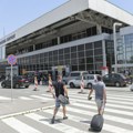 "Njih oko 30 dnevno zarade 30.000 evra!": Vesić o "divljim" taksistima na aerodromu