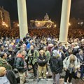 Protest građana ispred Skupštine grada u slikama