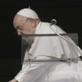 Papa Franja osudio nasilje nad ženama: Ko god njima naudi vređa i Boga