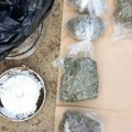 Diler na dve lokacije imao više od kilogram droge! Policija u Sremskoj Mitrovici češljala područje i pronašla marihuanu…