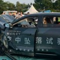VIDEO: Kineski proizvođač bacio automobil sa 32 metra visine