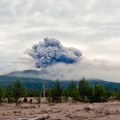 Ruski vulkan Šiveluč eruptirao nakon potresa od sedam stepeni