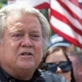 Trumpov savjetnik Steve Bannon pušten iz zatvora