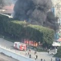 Veliki Požar: Vatra zahvatila kafić (video)