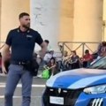 Došla u Vatikan, pa snimala policajce: Svi umiru od smeha zbog "prirodnih lepota Italije" (Video)