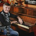 Prve honorare zaradio je u striptiz baru, a potom postao jedan od najuspešnijih jugoslovenskih muzičara: Zavisnost ga je…