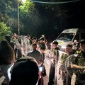 Haos u Portsmutu Desničari se okupili zbog dolaska "mega čamca" sa migrantima, izbio sukob sa policijom (video)