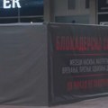 Crna kutija "Blokaderska Srbija" postavljena i ispred Gradske kuće u Subotici