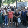 Protest zaposlenih u Institutu za reumatologiju ispred Ministarstva zdravlja, traže smenu v.d. direktora