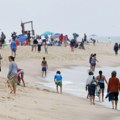Ajkula usmrtila tinejdžera: Horo se desio na popularnoj turističkoj plaži, meštani u šoku nakon tragedije
