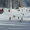 Skijanje iz snova na srpskoj planini: Ko nije na Kopaoniku ne zna šta propušta, današnji sneg napravio pravu bajku