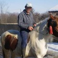 Ovo je Predrag koji je zadavio partnerku kanapom, pa izvršio samoubistvo: U šoku komšije para iz sela kod Smederevske…