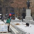 Na trgu Nikole Pašića i nova rasveta: Većina radova na platou u centru Beograda završena, u toku postavljanje stubića