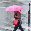 Pljuštaće danas u 2 dela Srbije, biće i grmljavine: Temperatura do 30, a onda se sve menja! Ovo je detaljna prognoza za…