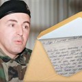 Tajno pismo pronađeno na arkanovom grobu: Sakriveno u vazi sa cvećem, evo šta piše!