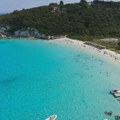 Ostrvo u Grčkoj za koje retko ko zna i posećuje, a more je nestvarne boje: Slike i snimci govore hiljadu reči