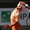 Novak ne zna šta želi: Spavanje, pa onda možda uputim zahtev