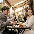 Novi odbojni trend na sastancima – a nije cigareta