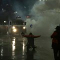 Nastavljeni protesti u Tirani: sukobili se policija i demonstranti