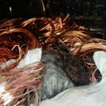 Tinejdžer na putu u Paraćinu uhvaćen sa skoro 1,5 tonom bakarnih kablova i žica