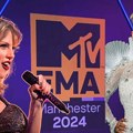 Izdominirala na dodeli MTV nagrada, ali ih "iskulirala": Dodelu vodila Rita Ora, a ovi učesnici iznenadili sve