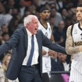 Partizan - Efes uživo: Čuju se zvižduci u Areni