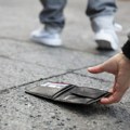 Novosađanka izgubila novčanik sa brdo para, ubrzo doživela još veći šok: Na vrata joj je pozvonila nepoznata devojka…