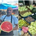 Pala cena, ne košta više kao zlatan zub Kilogram lubenice na pijaci 90 dinara! Na tropskim vrućinama Čačani se hlade sezonskim…