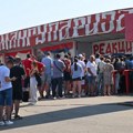 Kad dolaze Englezi traži se karta više - redovi na blagajnama ispred "Marakane"