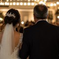 Kad otac priča iz srca, svi ćute: Čitav region u suzama zbog emotivnog govora mladinog oca na dan njenog venčanja: "Ti, ćerko…