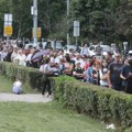 Policija reagovala zbog svađa u redu za pojas. Otkriveno gde je nastao problem: Pomešale se dve kolone u ovim ulicama