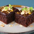 Kolač „Crnac bez jaja”, recept za najbezbedniji slatkiš ovog leta