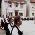 Treći Regionalni festival folklora u Crnoj Travi ZAIGRALI „STARU VLASINKU“ NA VAROŠKOM TRGU