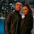 Pokazao deo vile od 700.000 evra: Sin pevačice oženio fatalnu brinetu, zarađuje 300.000 dnevno, a evo od čega