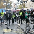 (Foto) Ispred Pravnog fakulteta održano poslednjih 16 minuta tišine u znak sećanja na žrtve pada nadstrešnice