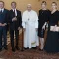 Papa primio Silvestera Stalonea i njegovu porodicu u Vatikanu