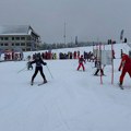 Turisti na Zlatiboru se raduju snegu (VIDEO)