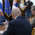 Vučić sa ambasadorom Rusije u Beogradu: "Potezi Prištine i rezolucija o Srebrenici ne doprinose stabilnosti regiona"