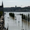 Pogledajte kako je Dunav napravio haos kod komšija, a vrhunac talasa tek stiže: Prizori su nestvarni