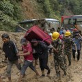 Totalna katastrofa u Nepalu: Poginulo najmanje 148 ljudi FOTO/VIDEO