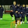 Babić brutalno nokautirao saigrača! Srpski fuidbaler poslao Rusa na travu i zatvorio mu oko!