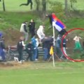 Skandal u Beogradu: Dete pregaženo u stampedu zbog tuče srpskih navijača (video)