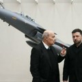 Zelenski posetio fabriku trupova za „rafale" u Francuskoj
