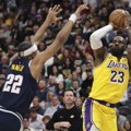 (VIDEO) Opet piše istoriju: Lebron Džejms ponovo preskočio Karima
