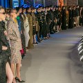 Београд је синоћ био центар врхунске моде и непролазне елеганције: Бата Спасојевић под отвореним небом представио нову…