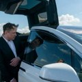 Rojters: Tesla dostavila obmanjujuće podatke o bezbednosti vozila regulatorima u EU