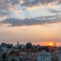 Snimak iz Novog Sada osvojio mreže: Jedna poruka zaustavila nervozu i pokrenula osmehe!